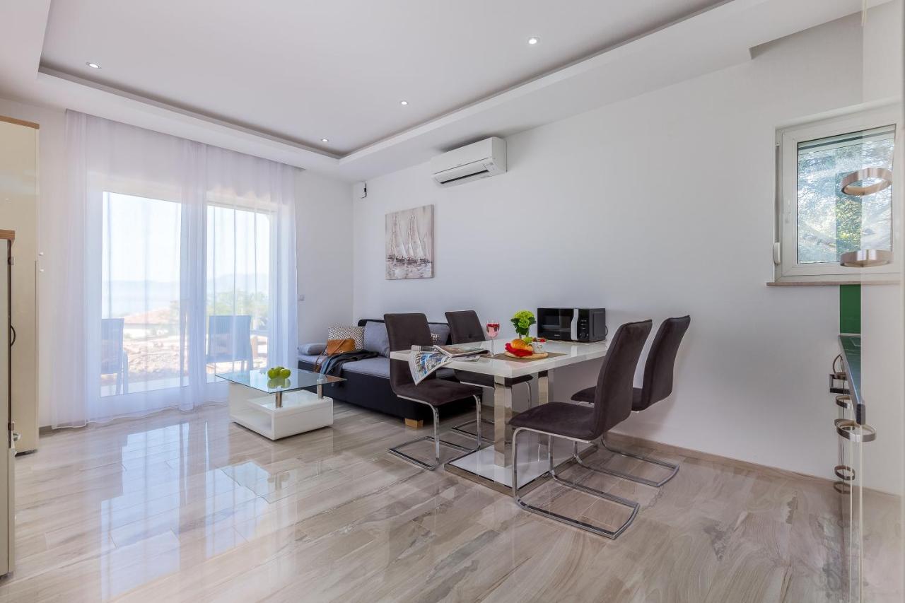 Luxury Apartments Kostrena With Pool 2 Zewnętrze zdjęcie