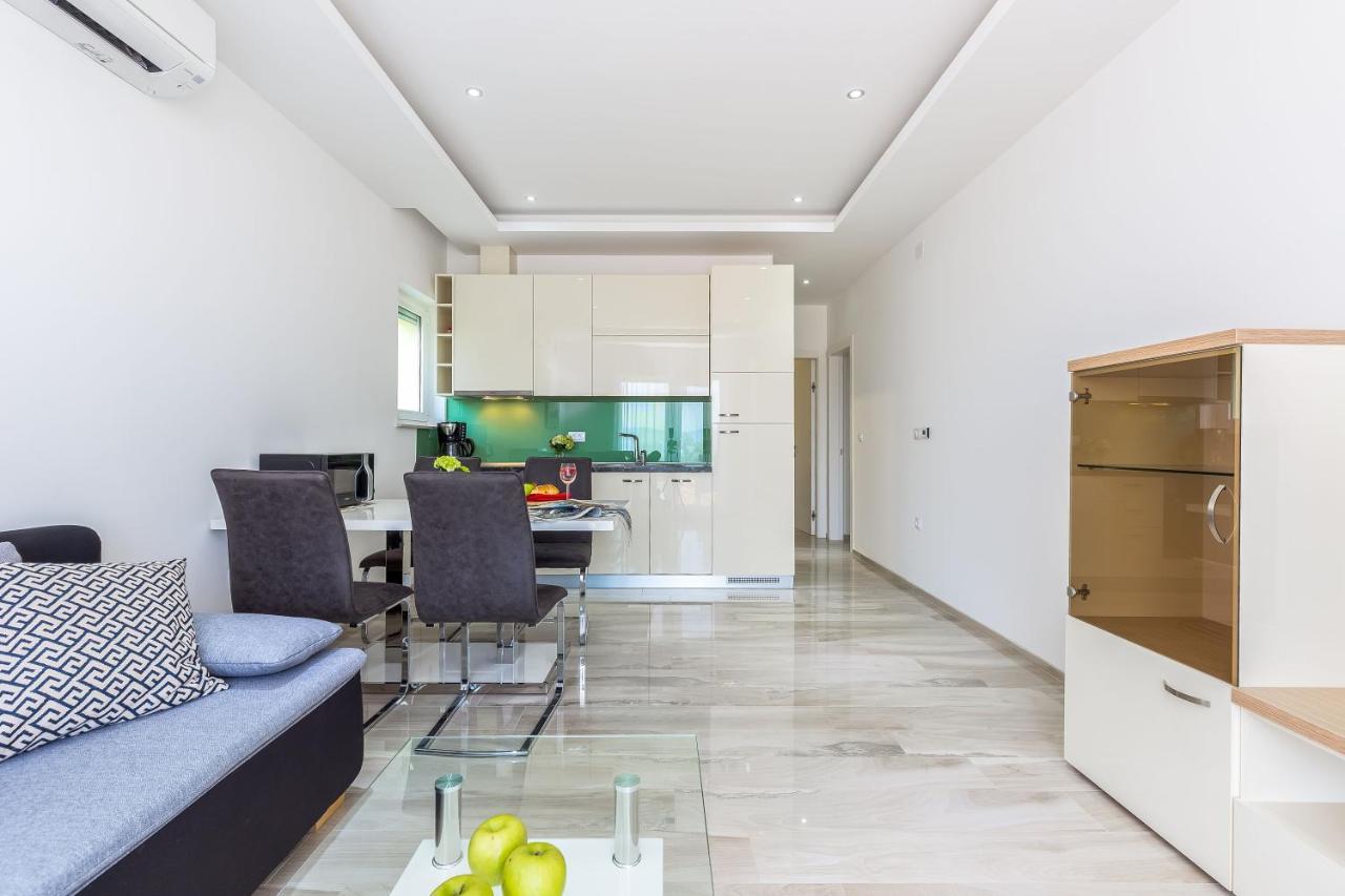 Luxury Apartments Kostrena With Pool 2 Zewnętrze zdjęcie