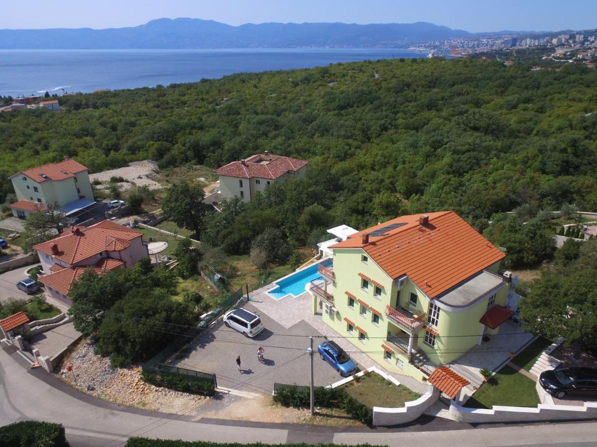Luxury Apartments Kostrena With Pool 2 Zewnętrze zdjęcie
